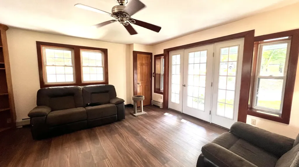 16 Nicholas Lane Dover-foxcroft ME 04426