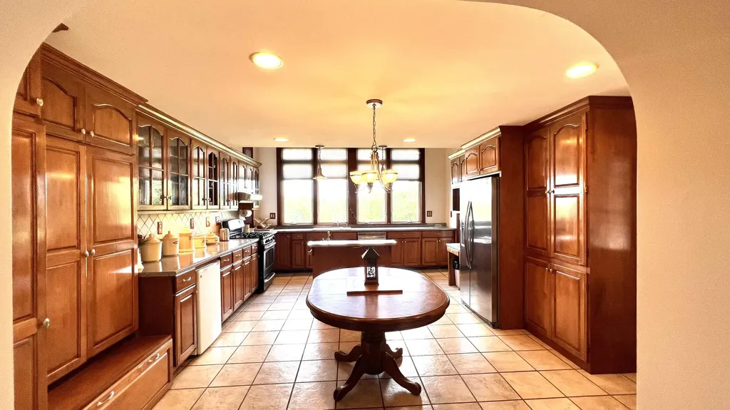 16 Nicholas Lane Dover-foxcroft ME 04426
