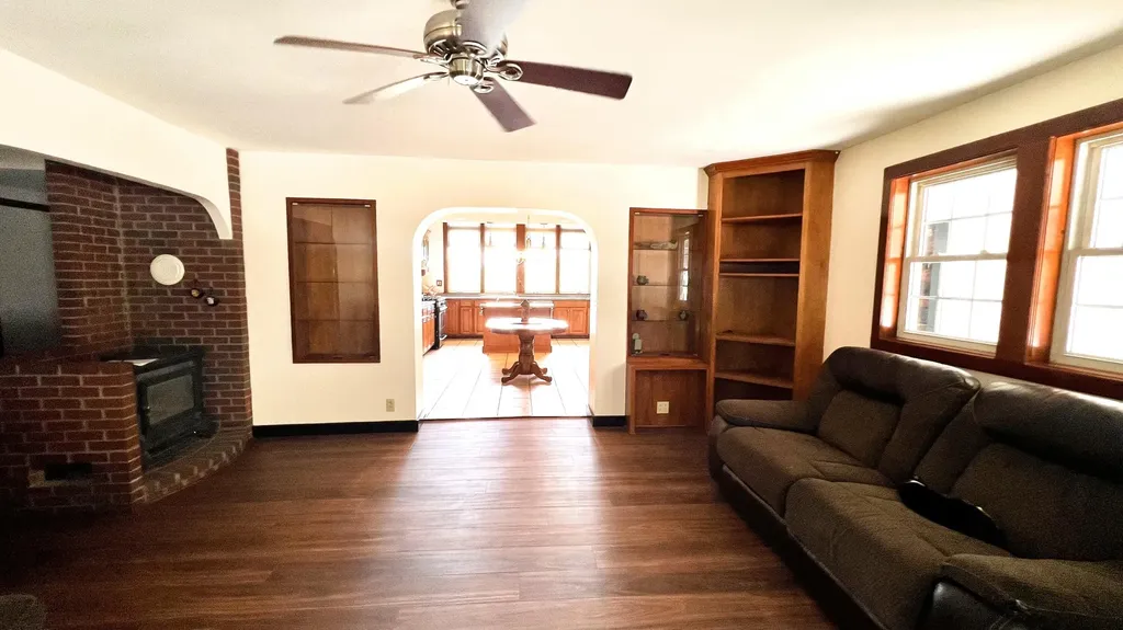 16 Nicholas Lane Dover-foxcroft ME 04426
