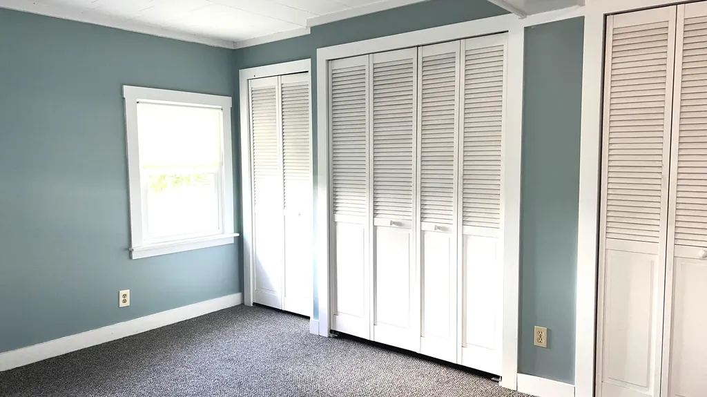 16 Nicholas Lane Dover-foxcroft ME 04426