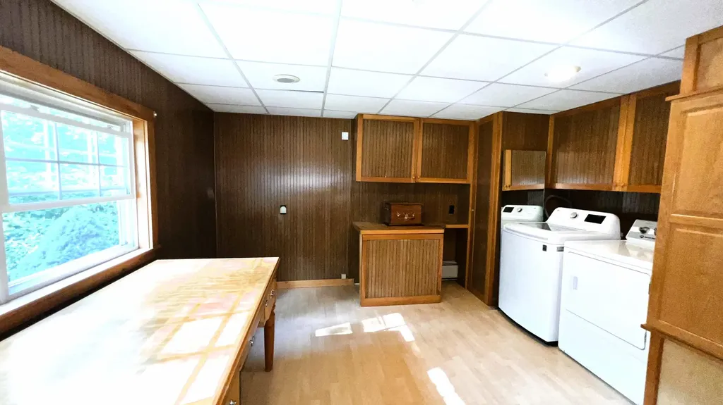 16 Nicholas Lane Dover-foxcroft ME 04426