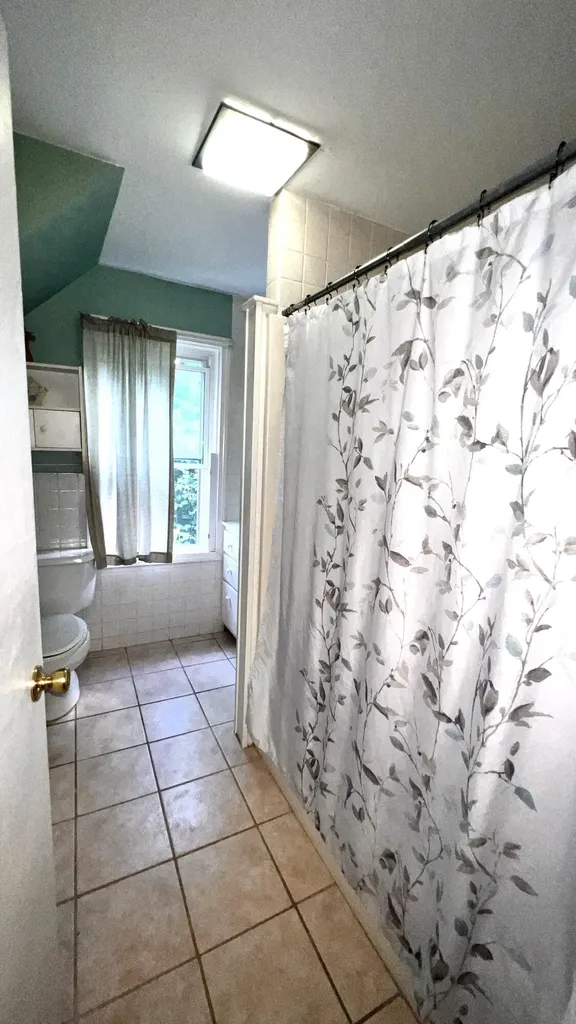 16 Nicholas Lane Dover-foxcroft ME 04426