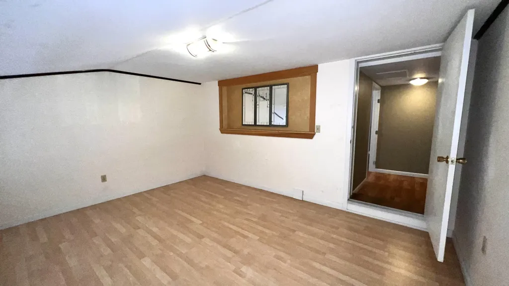 16 Nicholas Lane Dover-foxcroft ME 04426