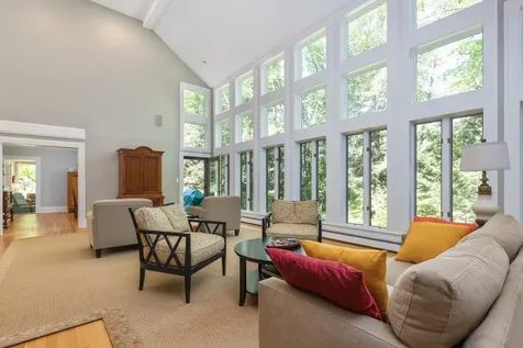 9 Hemlock Lane Falmouth ME 04105