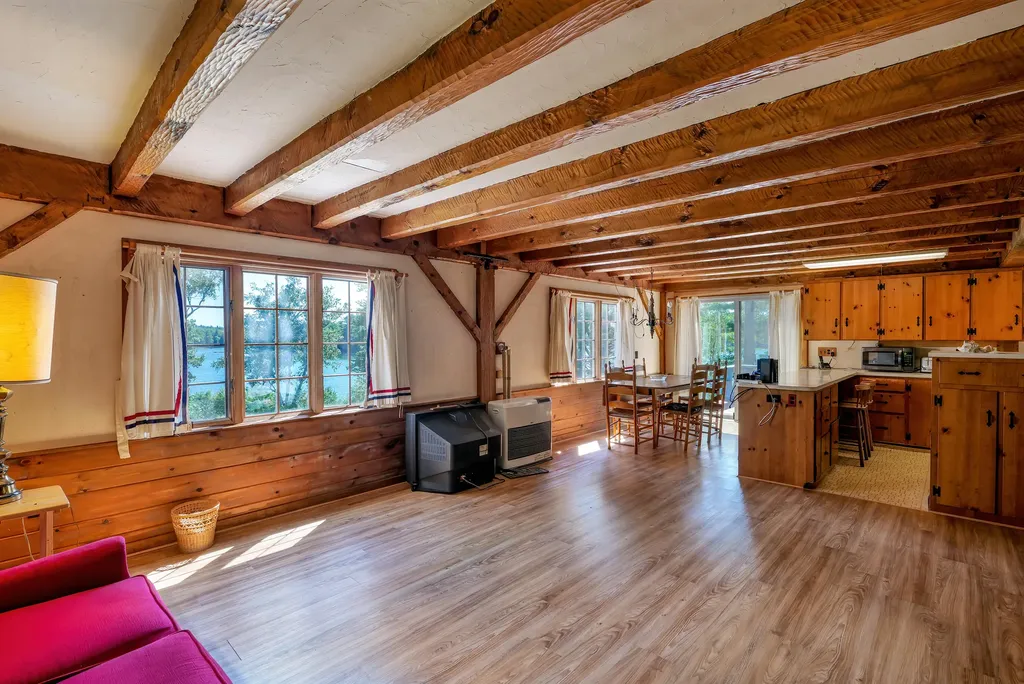 15 Shipyard Point Road Franklin ME 04634