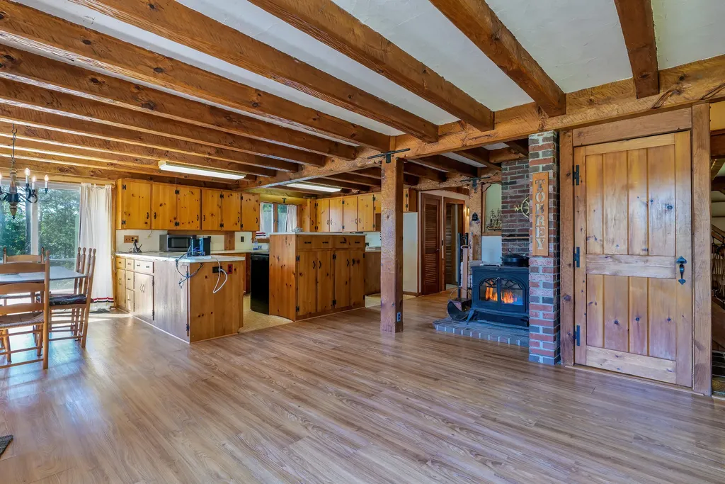 15 Shipyard Point Road Franklin ME 04634