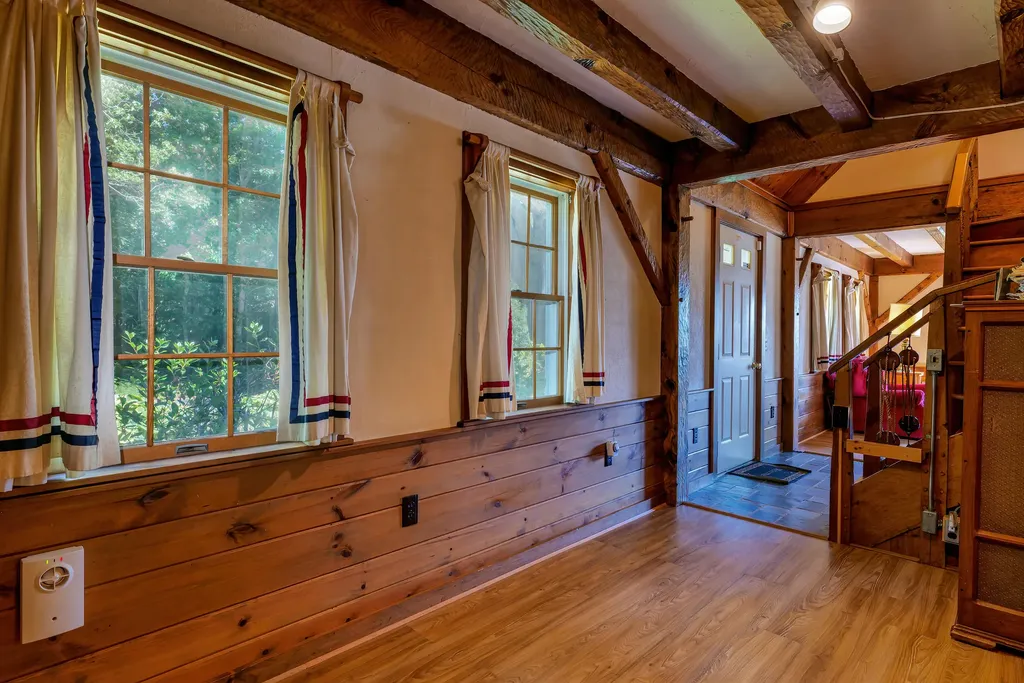 15 Shipyard Point Road Franklin ME 04634