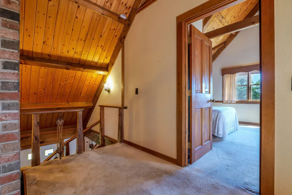 15 Shipyard Point Road Franklin ME 04634