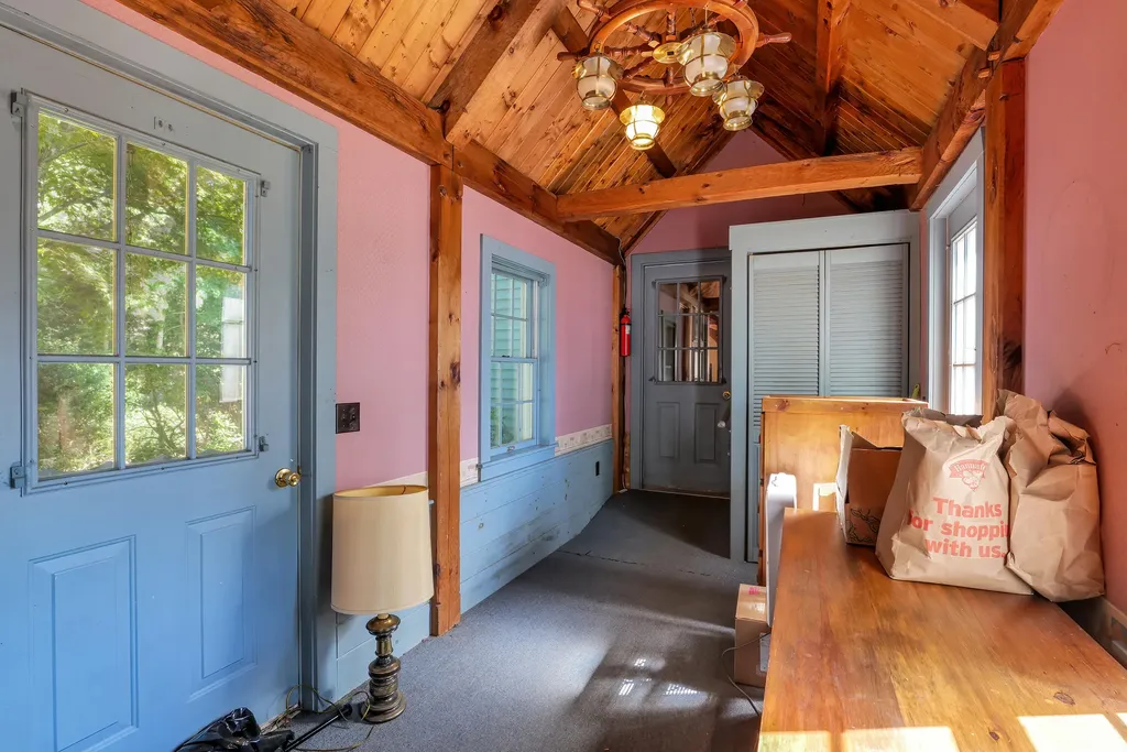 15 Shipyard Point Road Franklin ME 04634