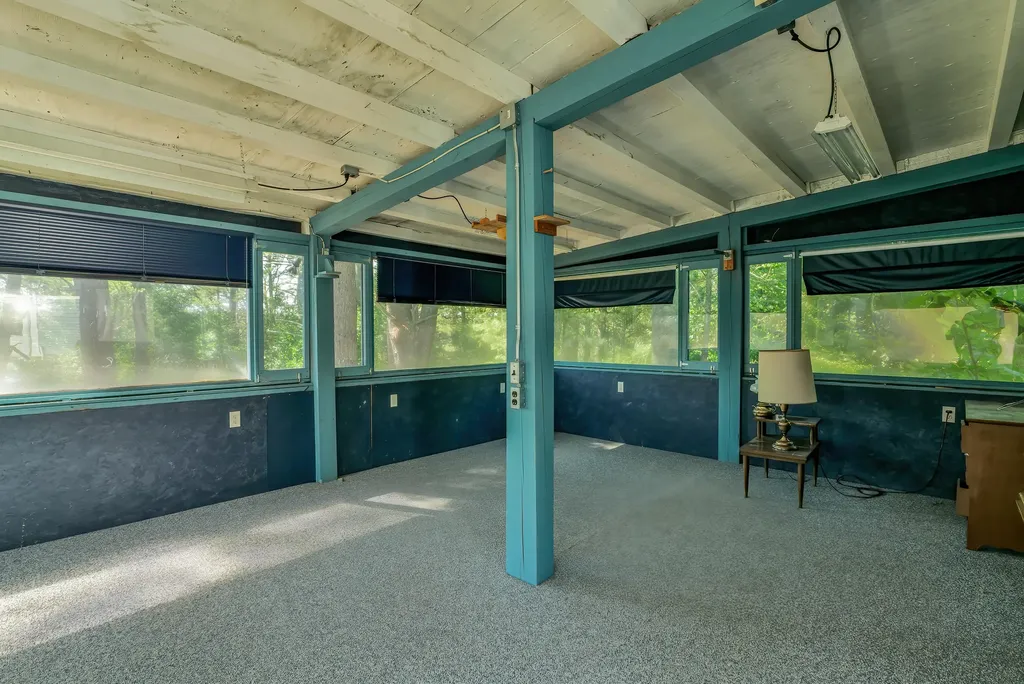 15 Shipyard Point Road Franklin ME 04634