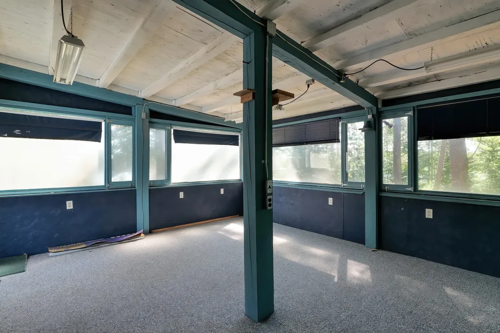 15 Shipyard Point Road Franklin ME 04634