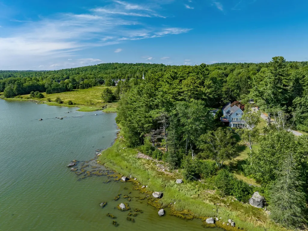 15 Shipyard Point Road Franklin ME 04634