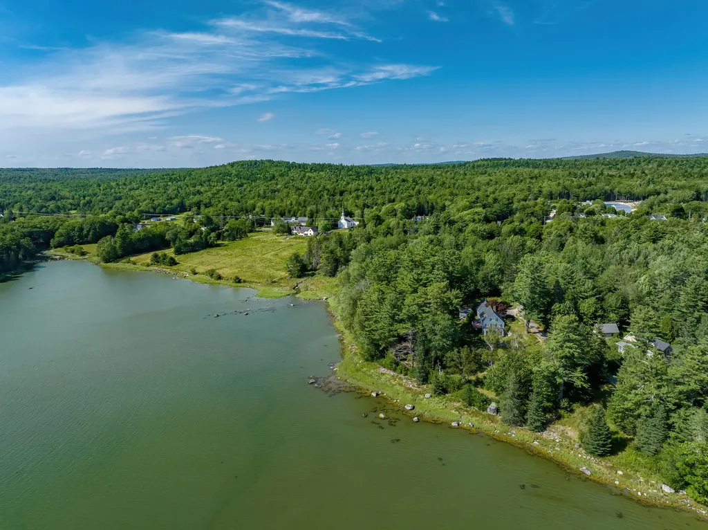 15 Shipyard Point Road Franklin ME 04634