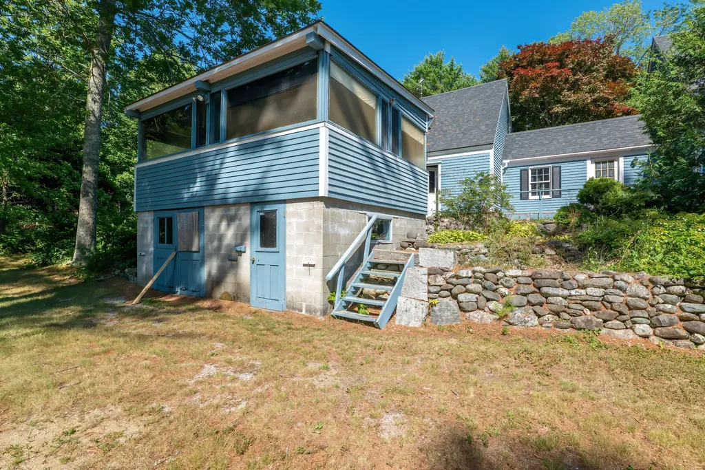 15 Shipyard Point Road Franklin ME 04634
