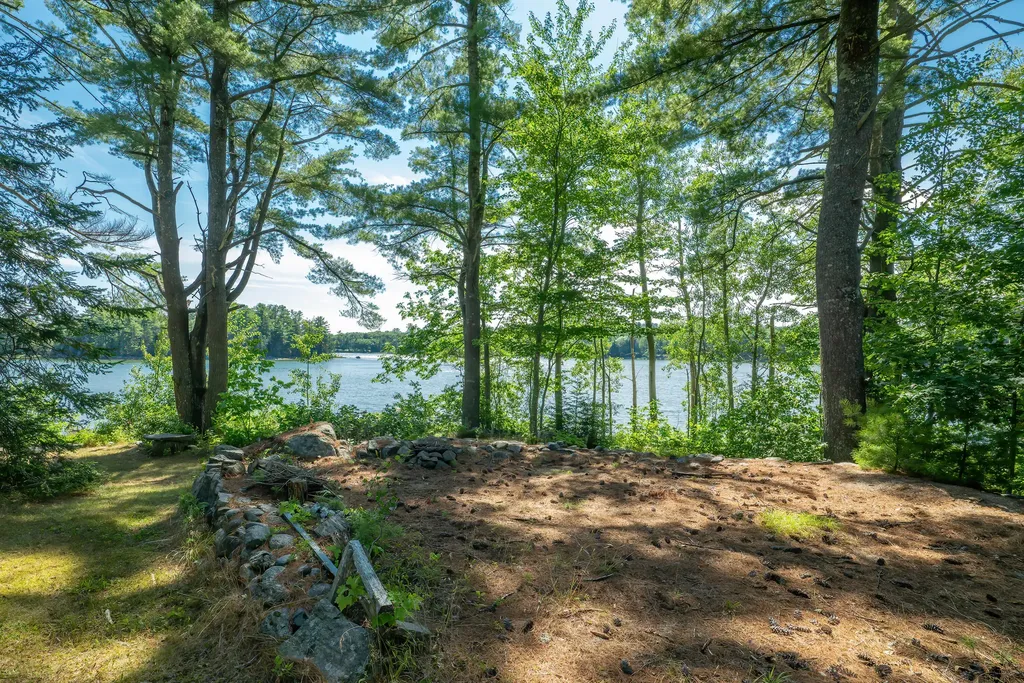 15 Shipyard Point Road Franklin ME 04634