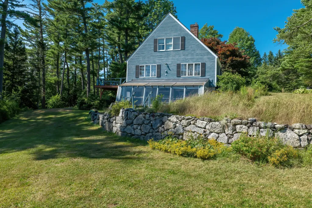 15 Shipyard Point Road Franklin ME 04634