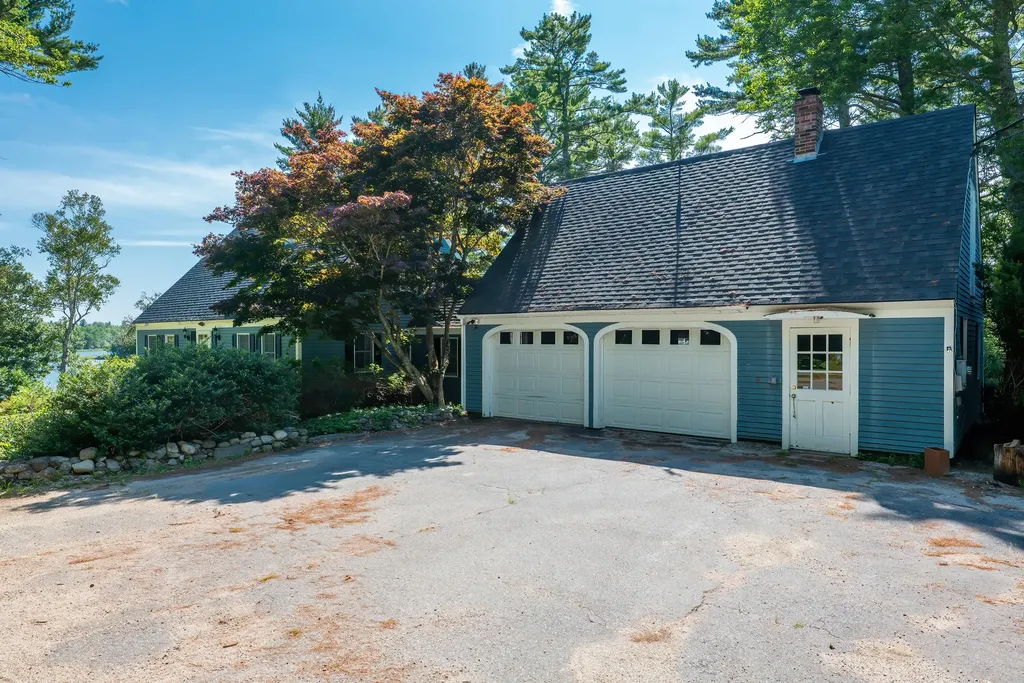 15 Shipyard Point Road Franklin ME 04634