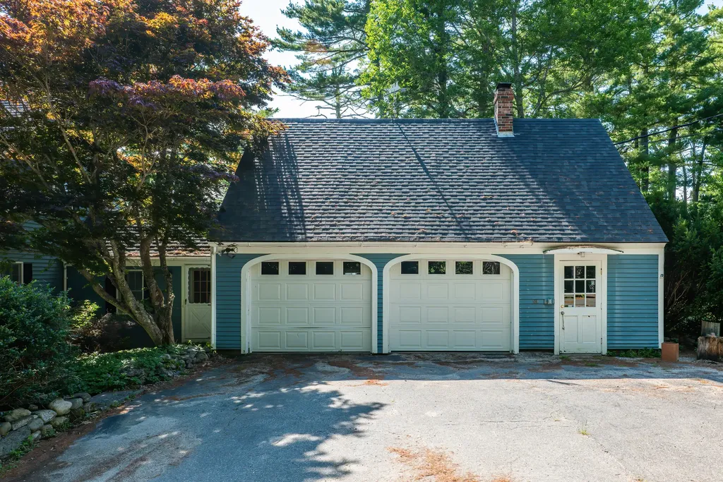 15 Shipyard Point Road Franklin ME 04634