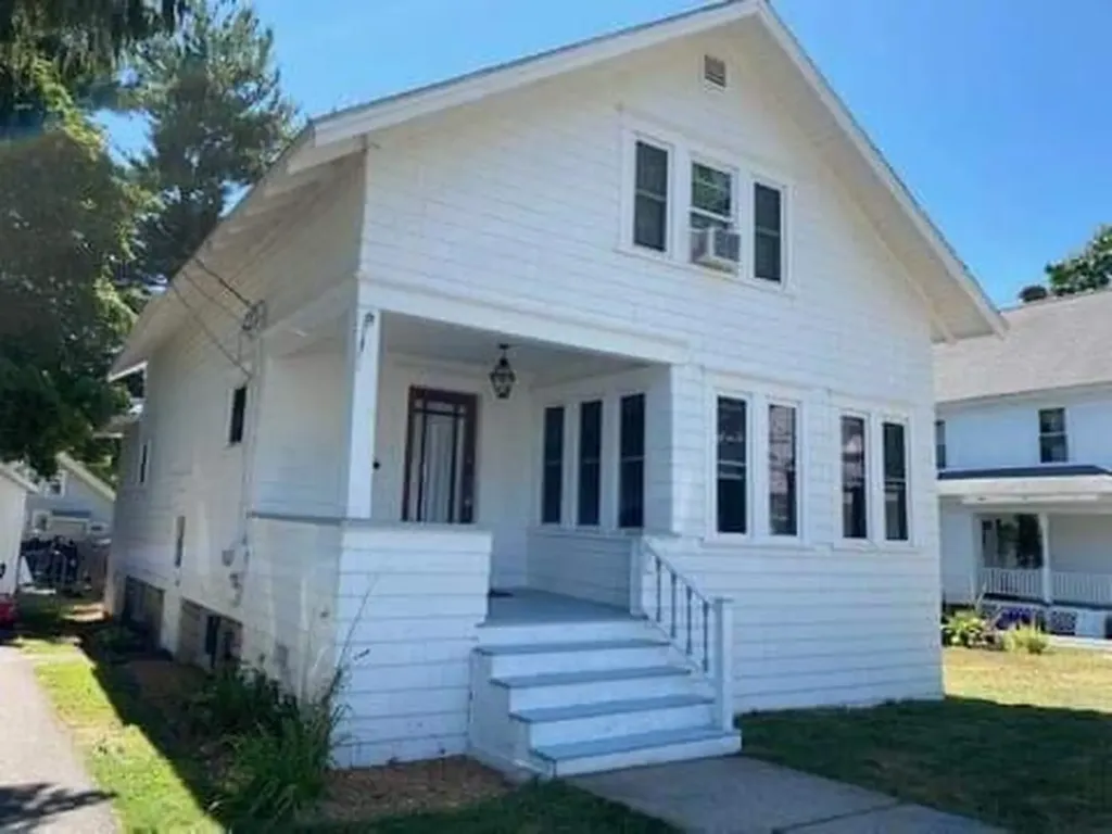 10 Park Street Sanford ME 04073