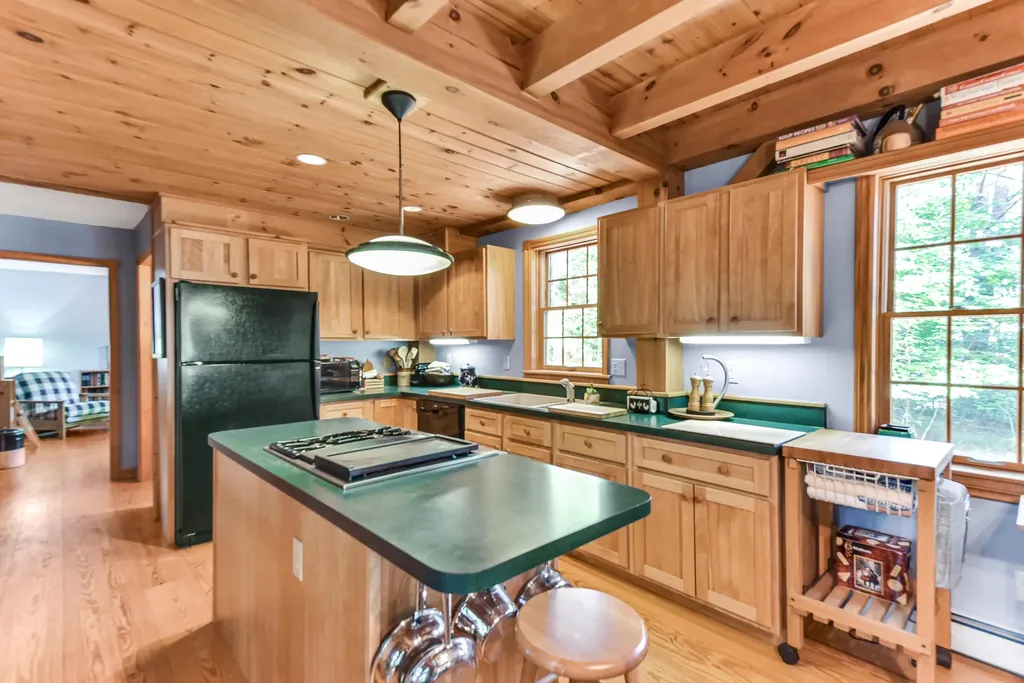 75 Pine Shore Drive Hartford ME 04220