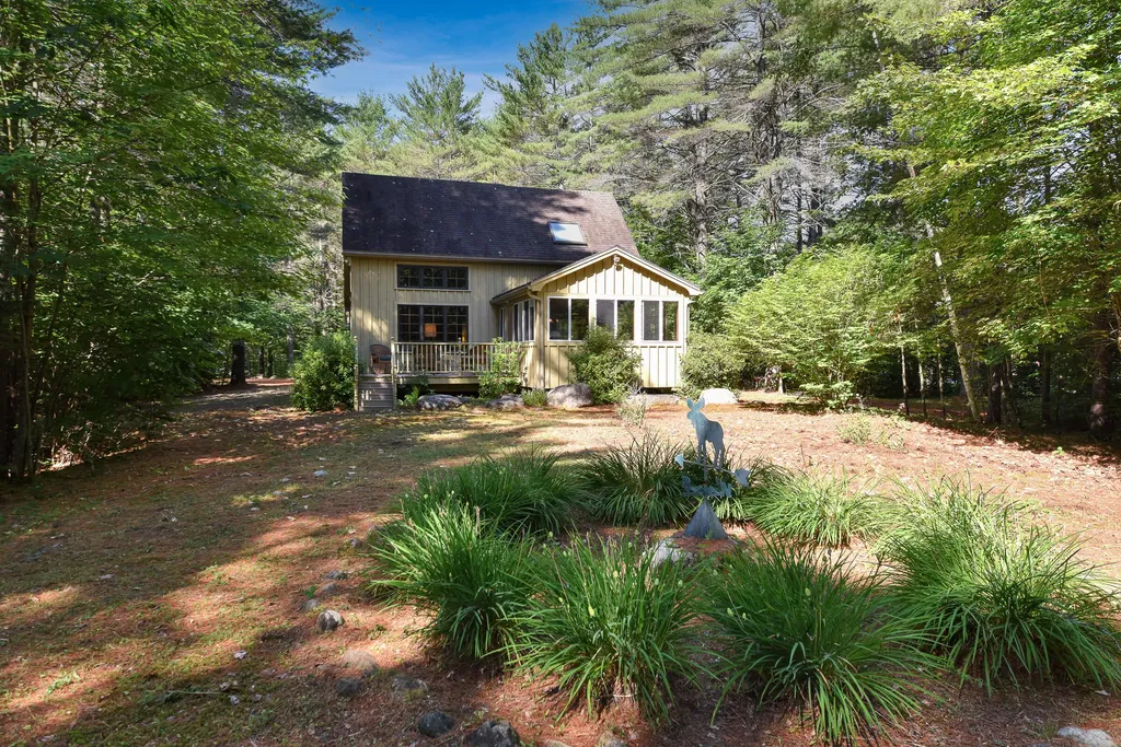 75 Pine Shore Drive Hartford ME 04220