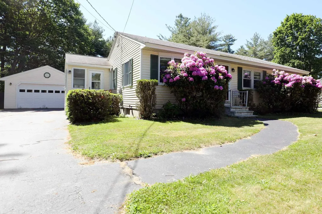 255 Park Road Westbrook ME 04092