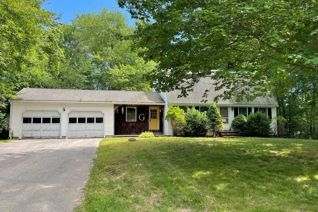 21 Darcy Road York ME 03909