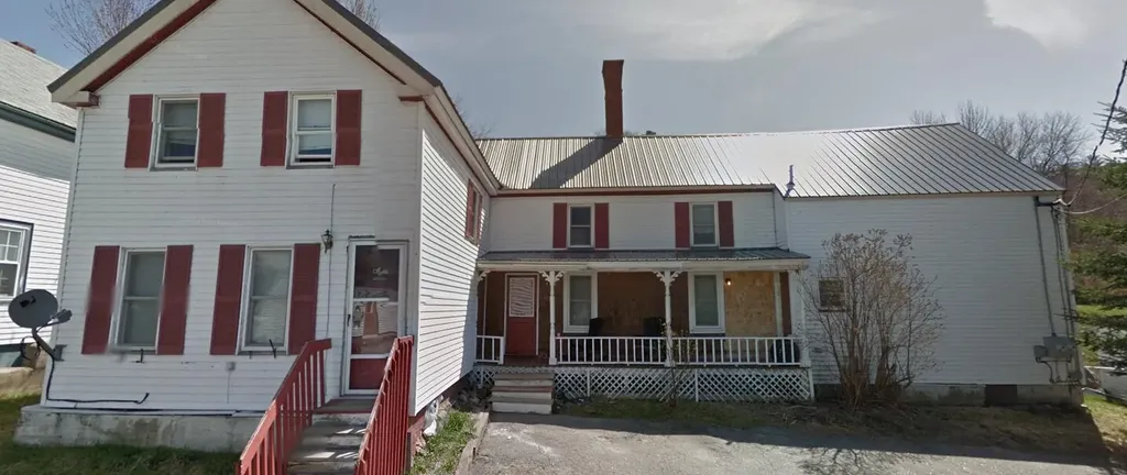 10 Union Street Sabattus ME 04280