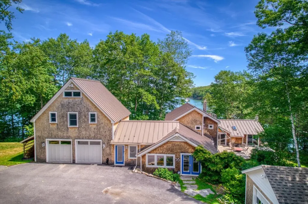 56 Townsend Lane Boothbay ME 04537