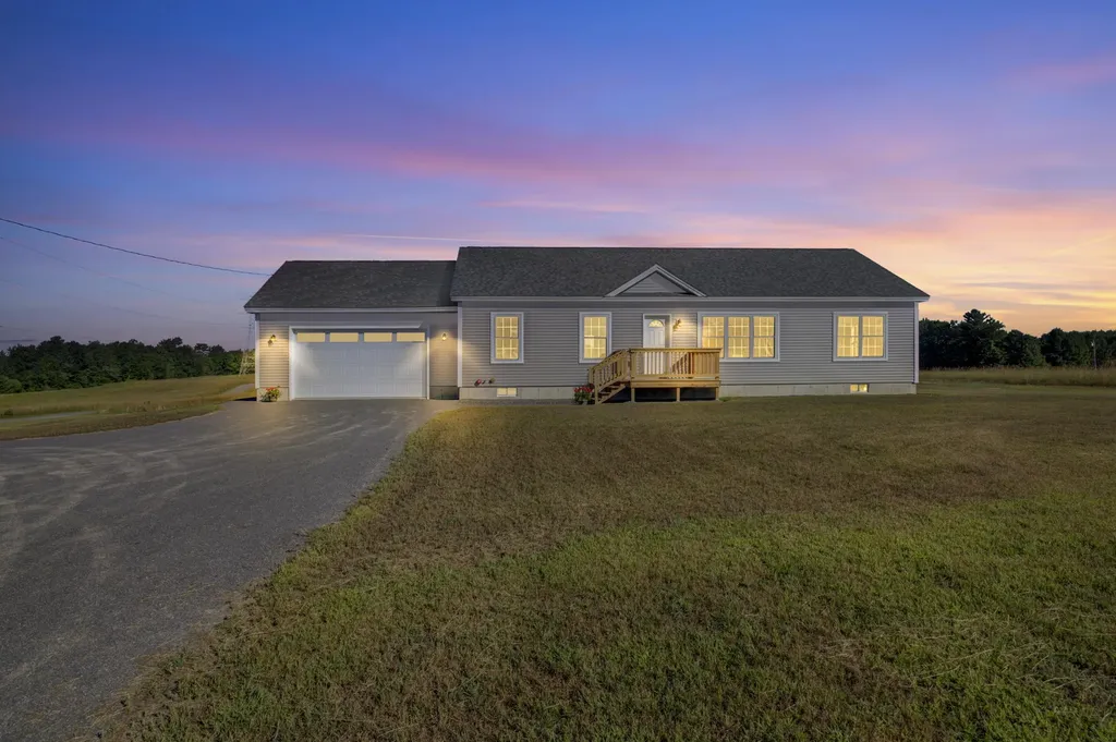 186 Groveville Road Buxton ME 04093