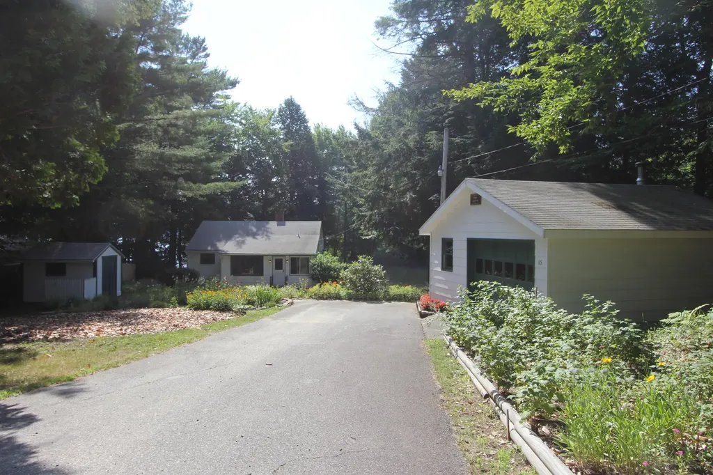 65 Chipmunk Lane Monmouth ME 04259