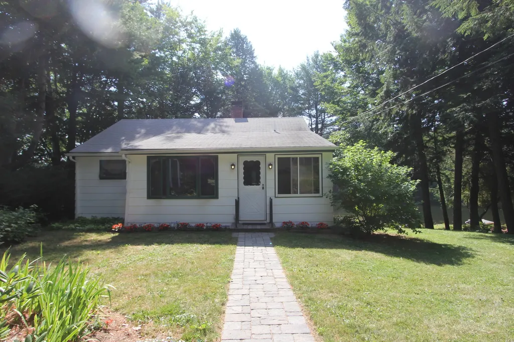 65 Chipmunk Lane Monmouth ME 04259