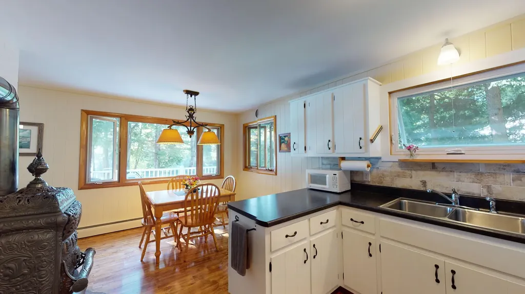 65 Chipmunk Lane Monmouth ME 04259