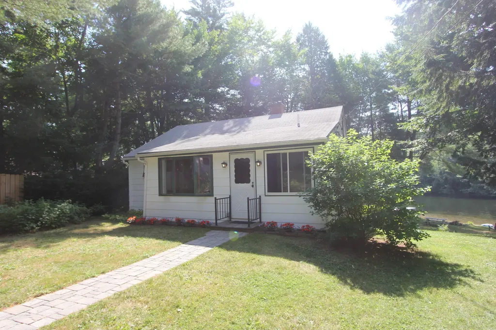 65 Chipmunk Lane Monmouth ME 04259