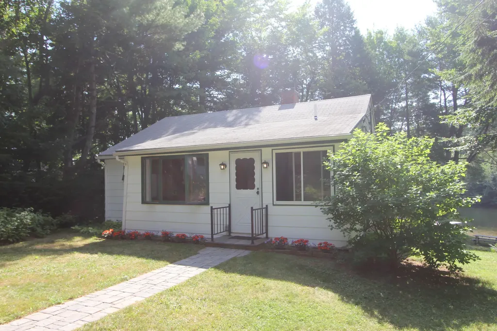 65 Chipmunk Lane Monmouth ME 04259