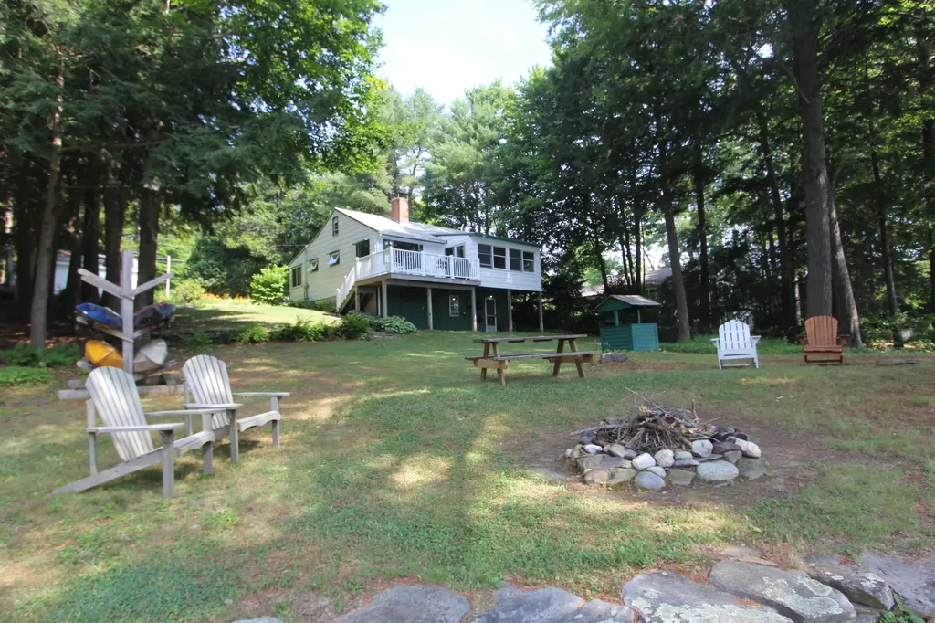 65 Chipmunk Lane Monmouth ME 04259