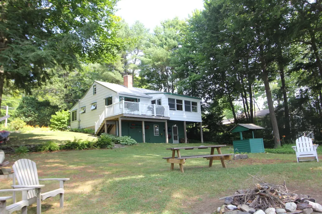 65 Chipmunk Lane Monmouth ME 04259