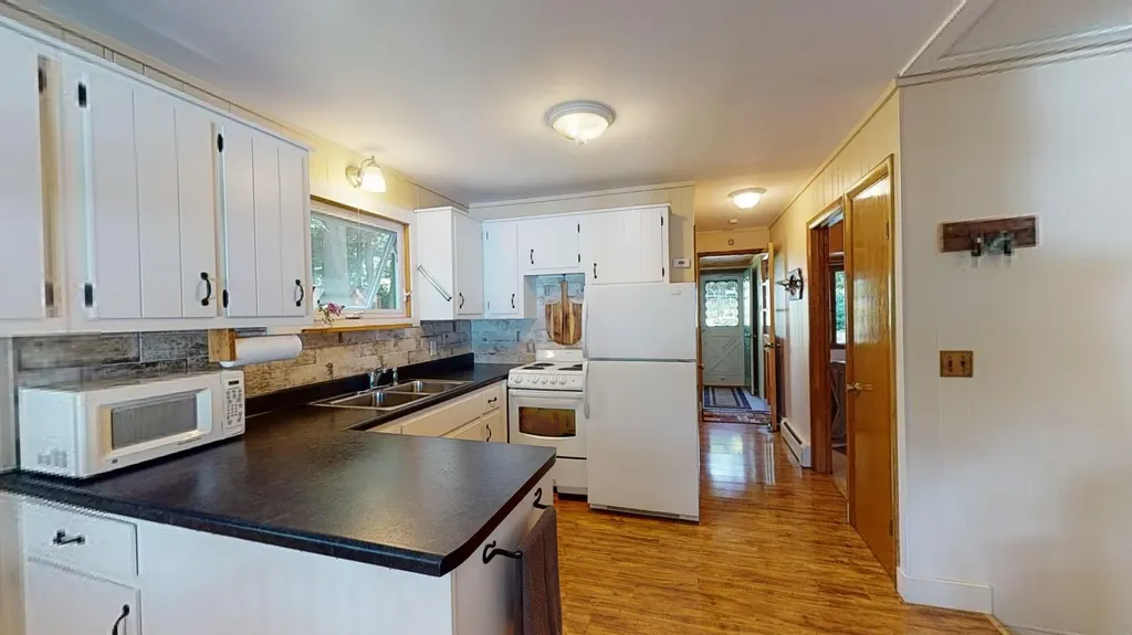 65 Chipmunk Lane Monmouth ME 04259