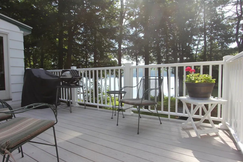 65 Chipmunk Lane Monmouth ME 04259
