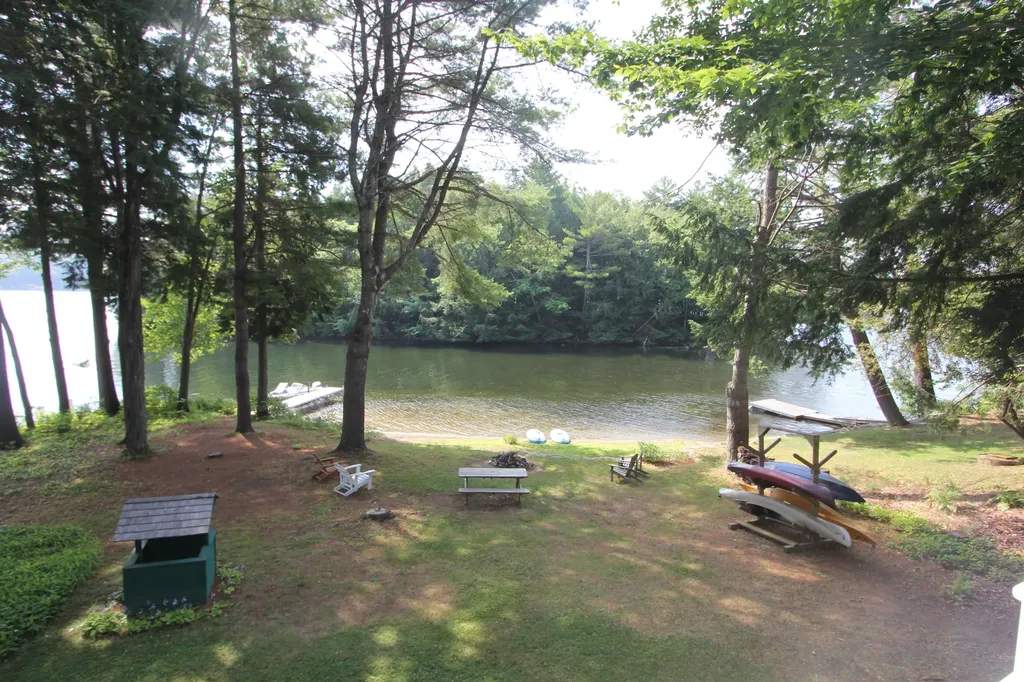 65 Chipmunk Lane Monmouth ME 04259