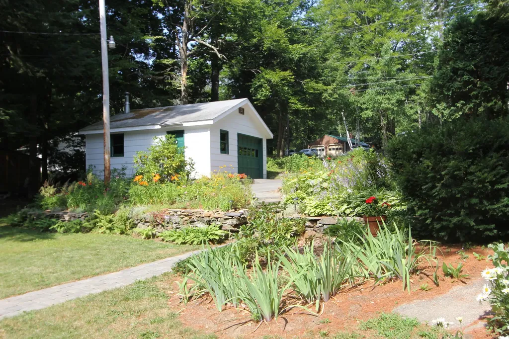 65 Chipmunk Lane Monmouth ME 04259