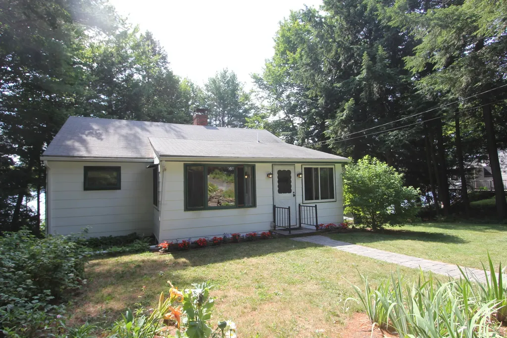 65 Chipmunk Lane Monmouth ME 04259