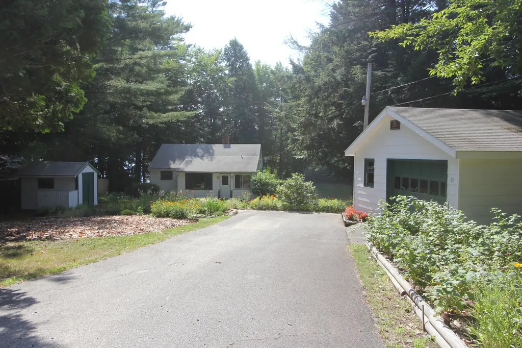 65 Chipmunk Lane Monmouth ME 04259