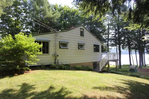 65 Chipmunk Lane Monmouth ME 04259
