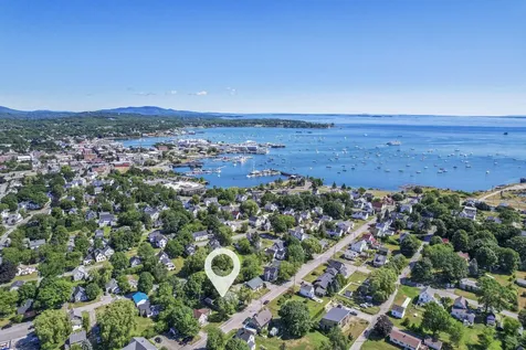 22 Crescent Street Rockland ME 04841