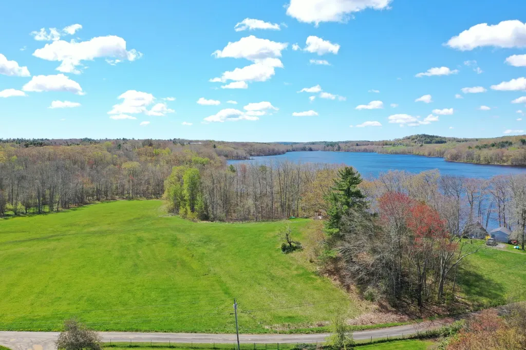 00 Hills Point Union ME 04862