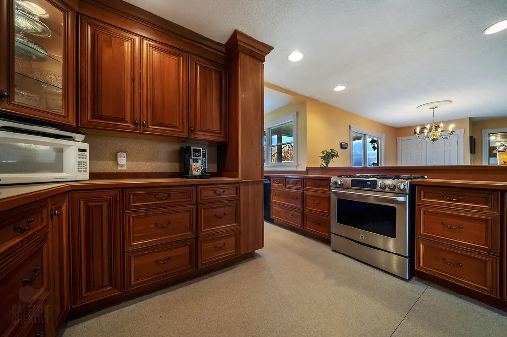 129 Hudson Road Bangor ME 04401