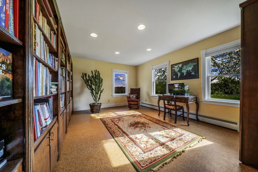 129 Hudson Road Bangor ME 04401