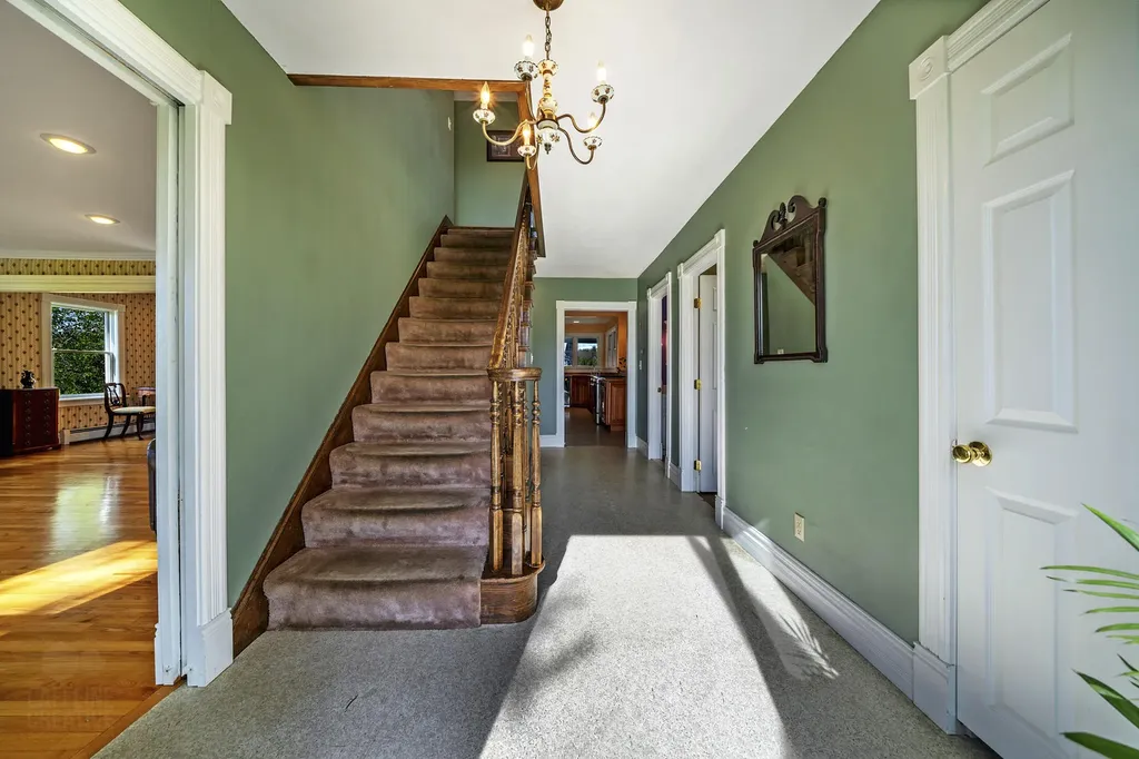 129 Hudson Road Bangor ME 04401