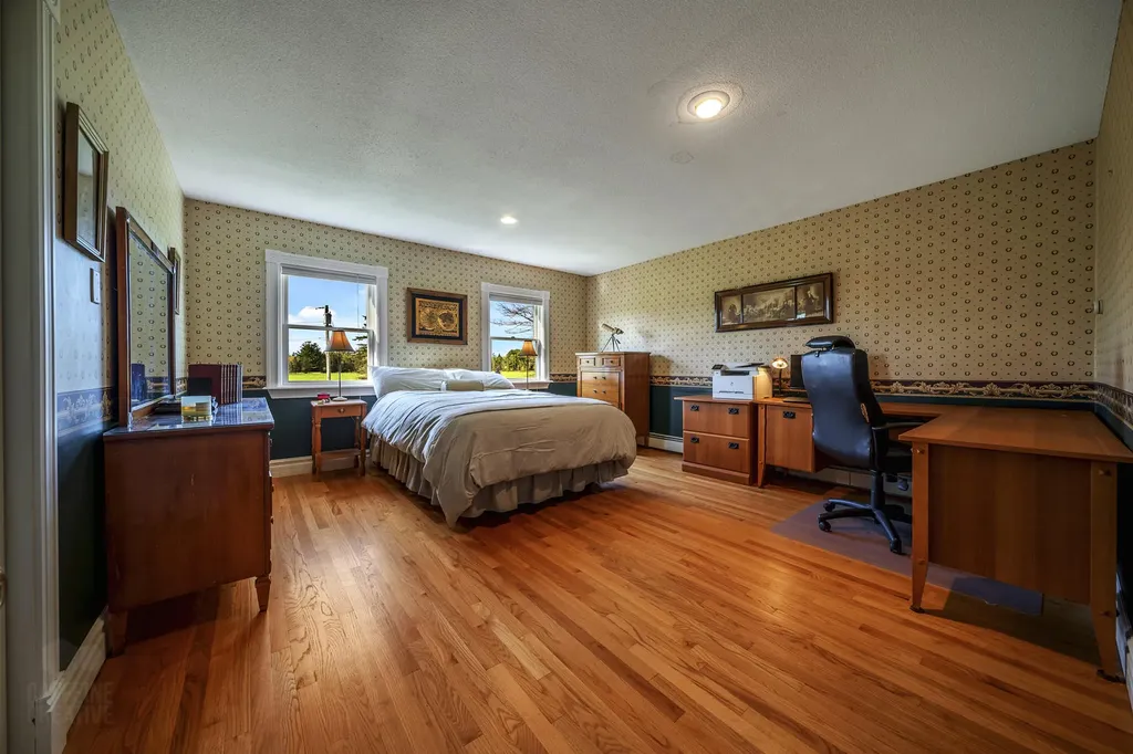 129 Hudson Road Bangor ME 04401